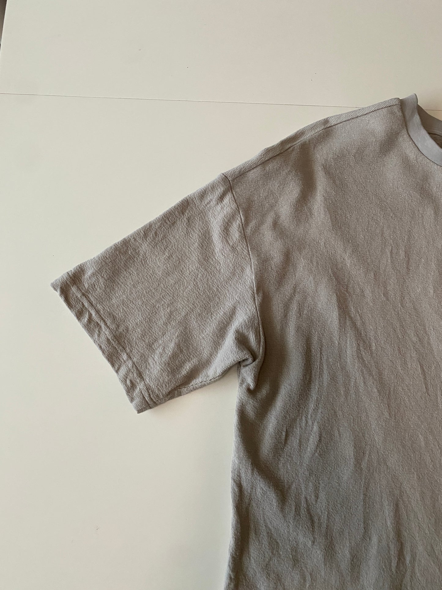 Playera con textura beige, Talla S, Hombre