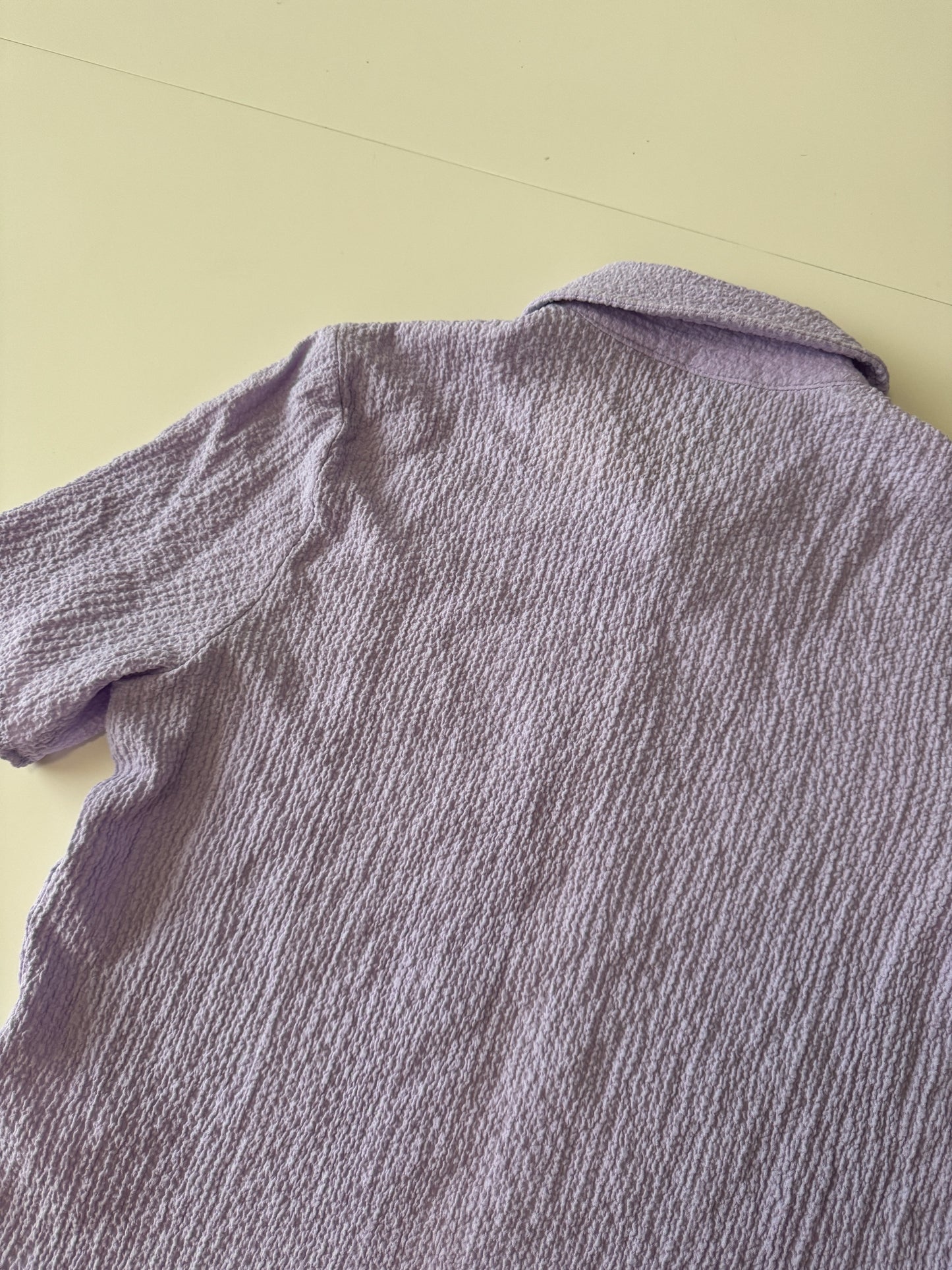 Camisa lila corta, Talla XS, Mujer
