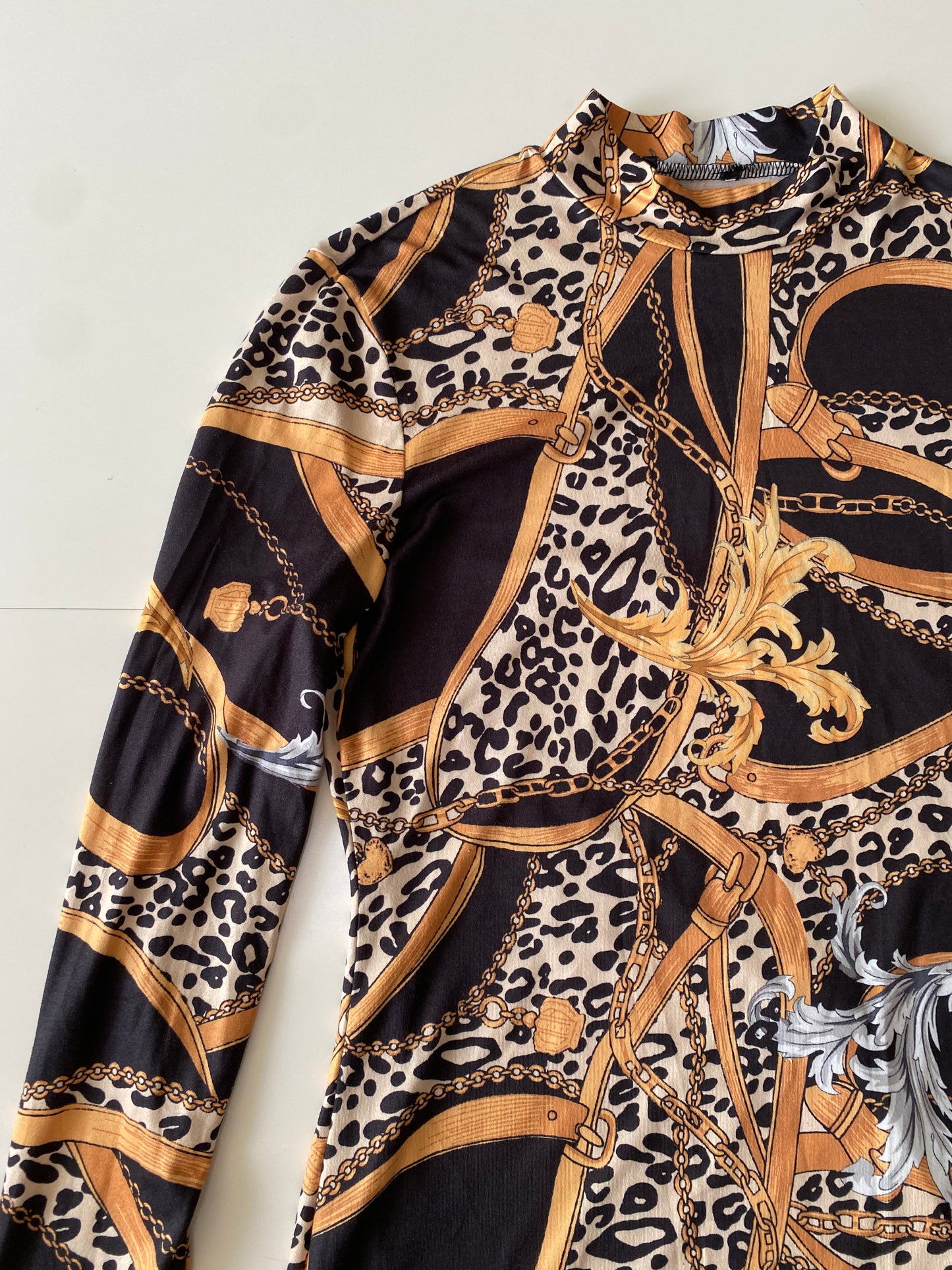 Vestido estampado negro, Talla M, Mujer