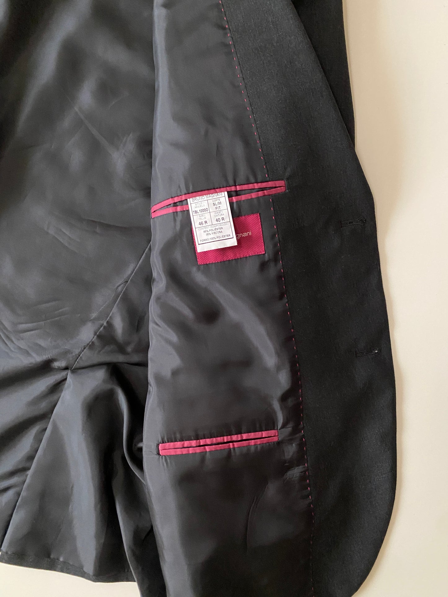 Traje completo gris oscuro, Talla Saco 46R, Pantalones 40R, Hombre