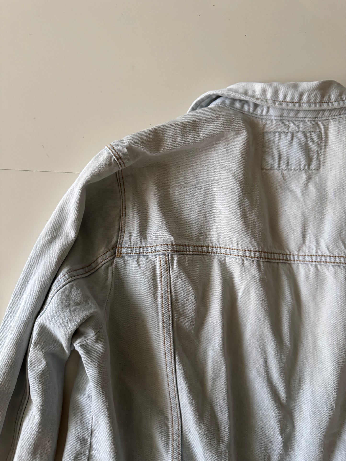 Chaqueta de mezclilla clara, Talla L, Forever 21, Mujer