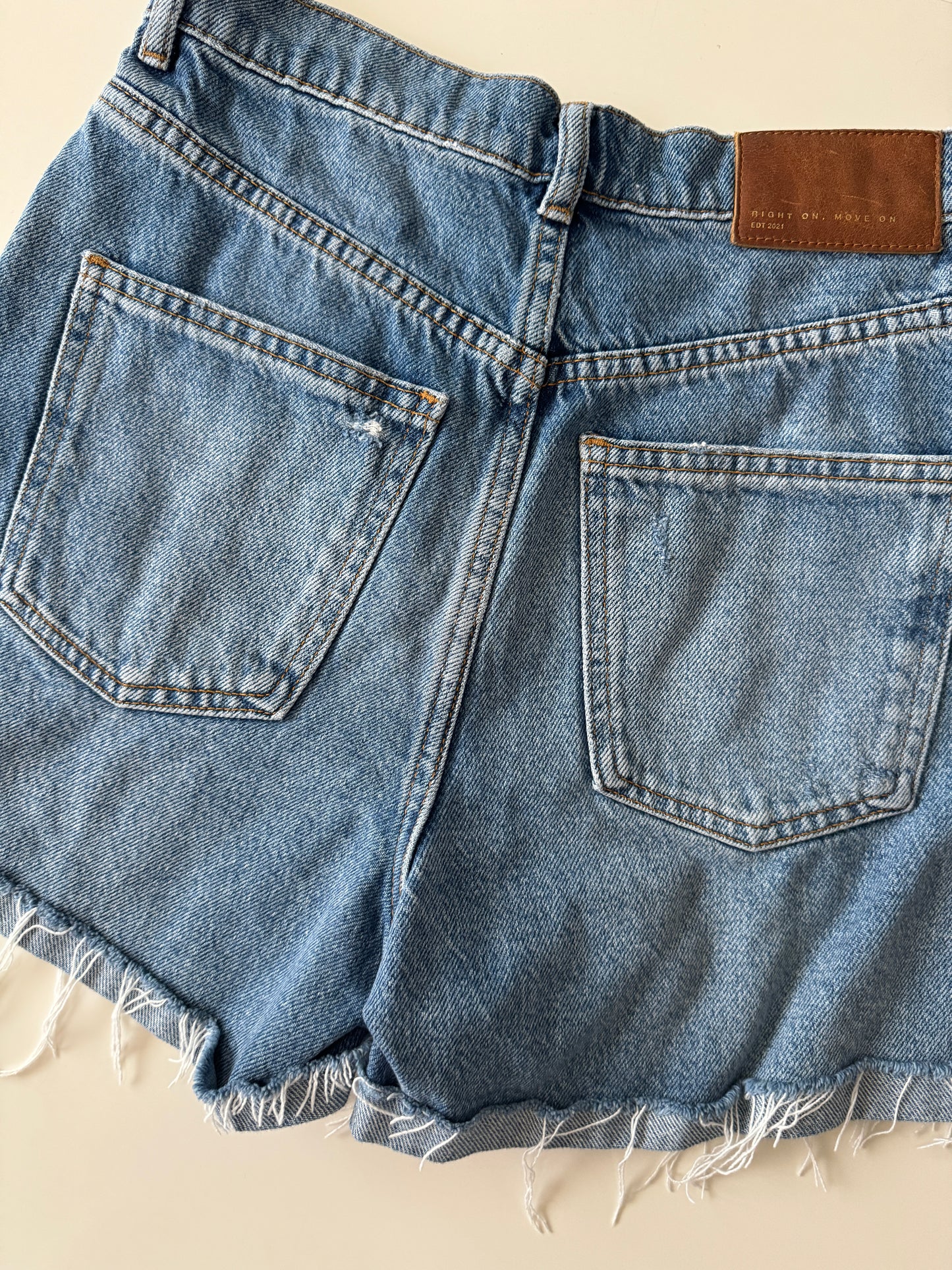 Shorts de mezclilla negros, Talla 24Mx, 2Usa, Mujer