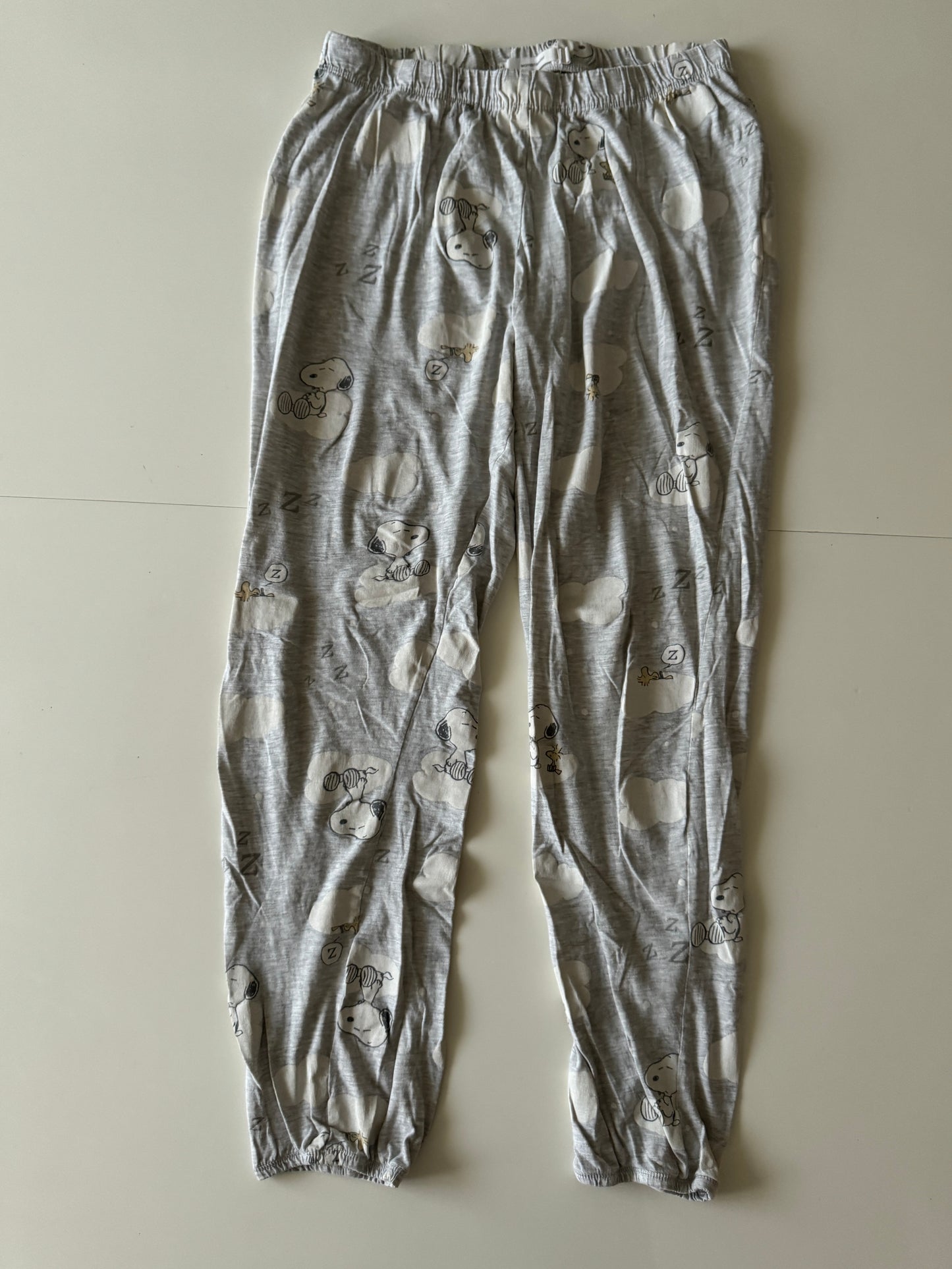 Set de pijama gris, Peanuts, Talla M, Women secret, Mujer
