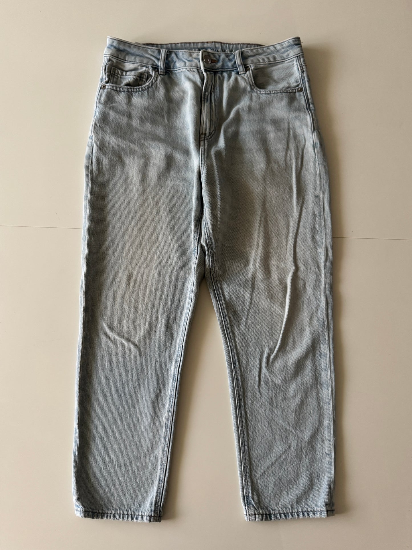 Jeans celestes, Tiro alto, Corte Strigid, Talla 10, American Eagle, Mujer