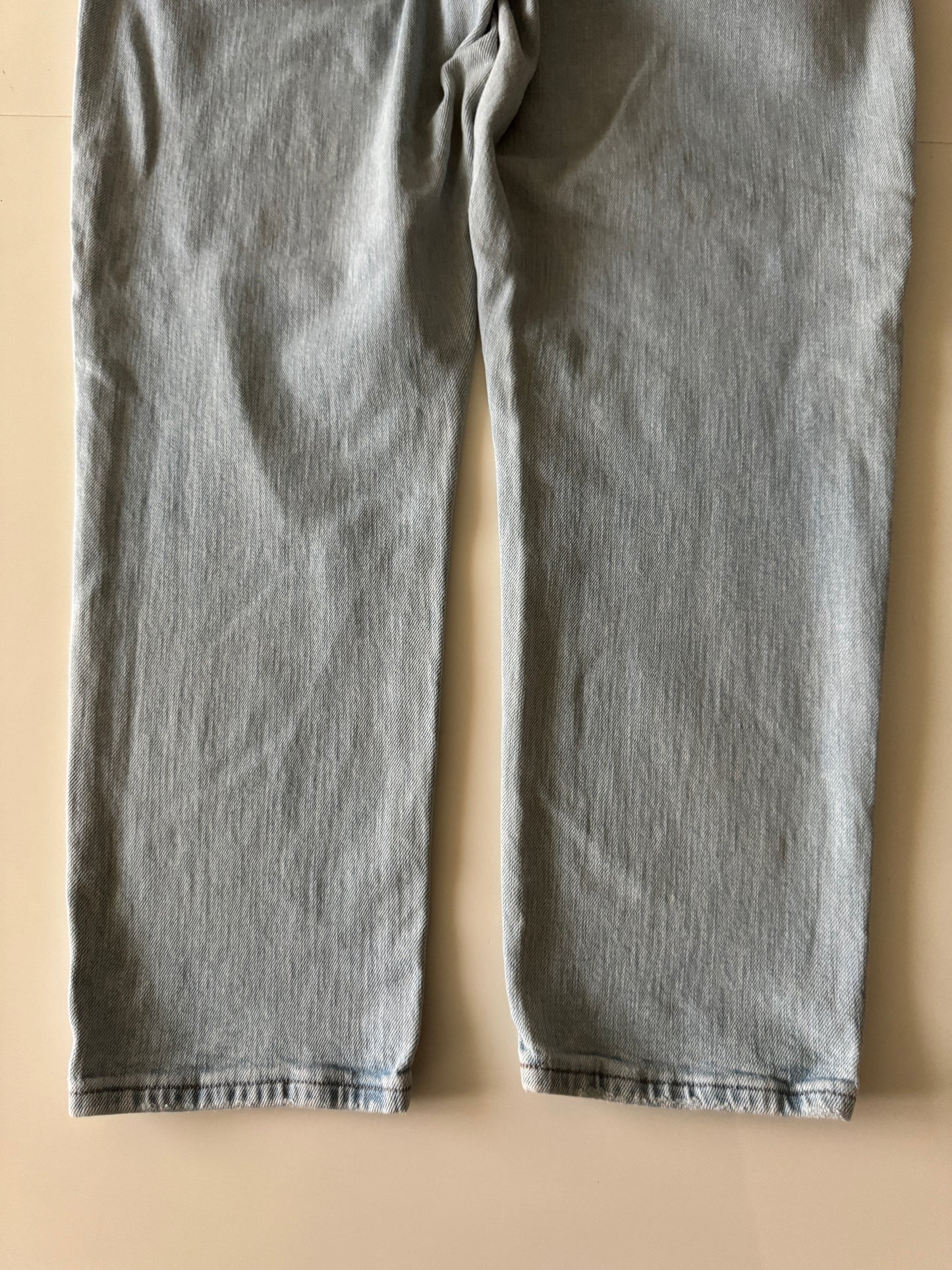 Jeans celestes, Tiro alto, Corte Strigid, Talla 10, American Eagle, Mujer
