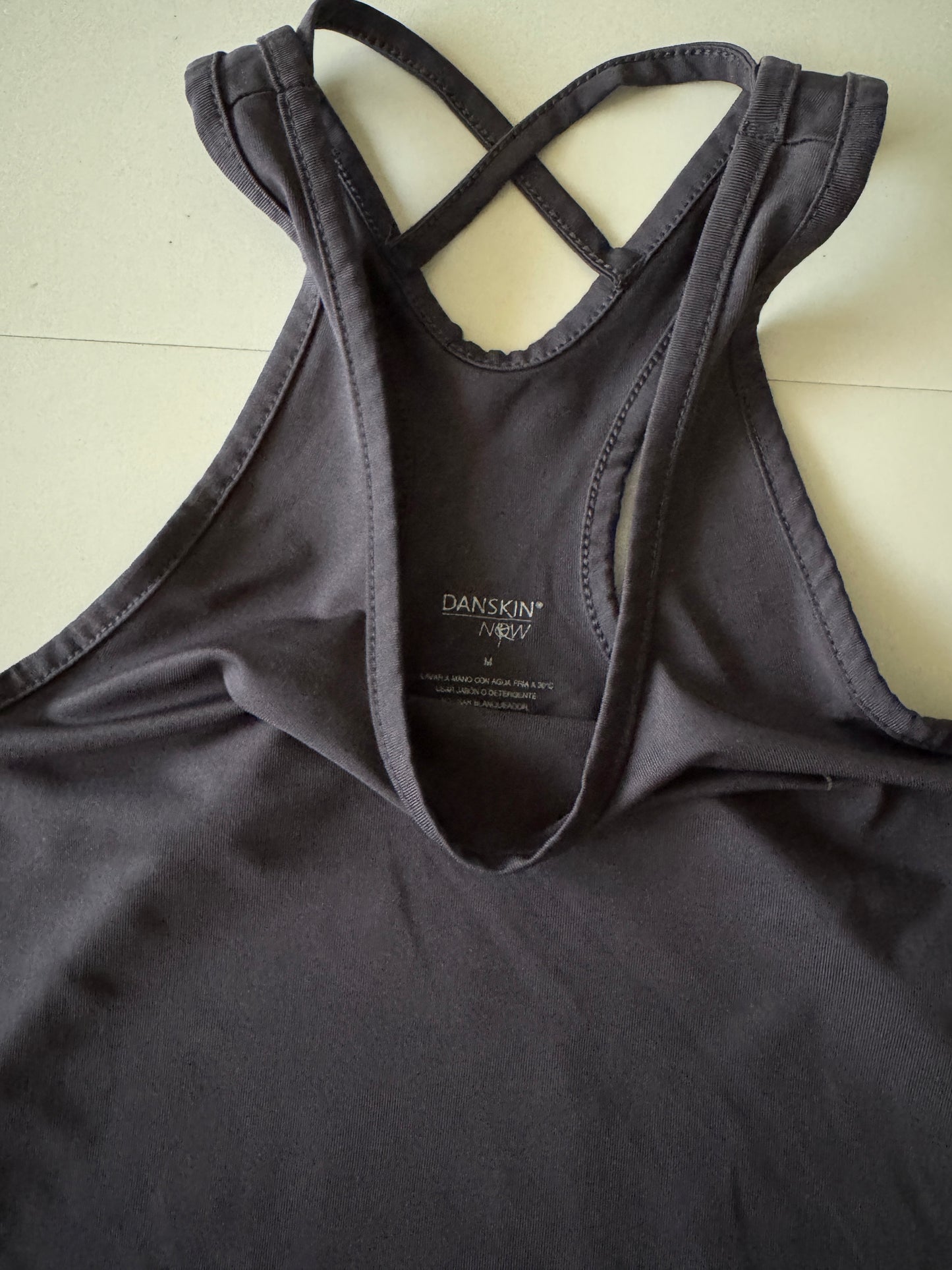 Top gris deportivo, Talla M, Danskin Now, Mujer