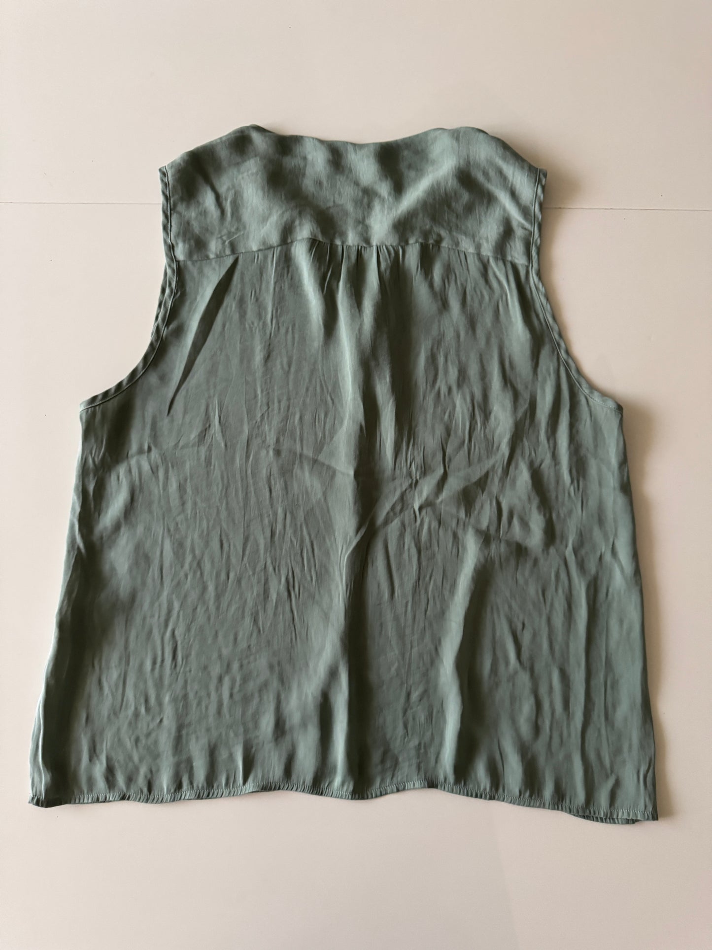Blusa sin mangas, semi- casual. Verde menta, Talla M, Sfera Basic, Mujer