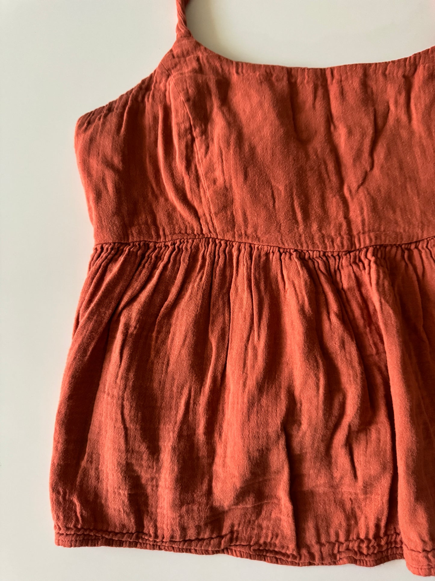 Blusa de tirantes color ladrillo, Talla M, Old Navy, Mujer