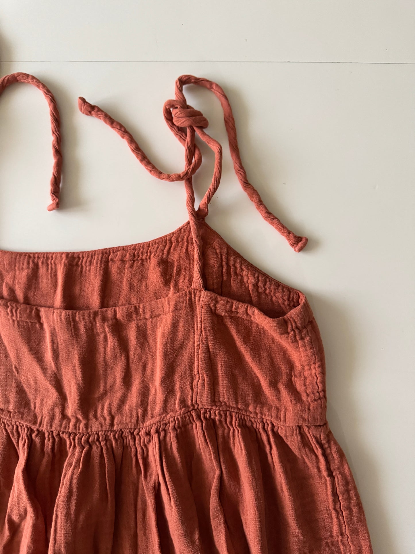 Blusa de tirantes color ladrillo, Talla M, Old Navy, Mujer