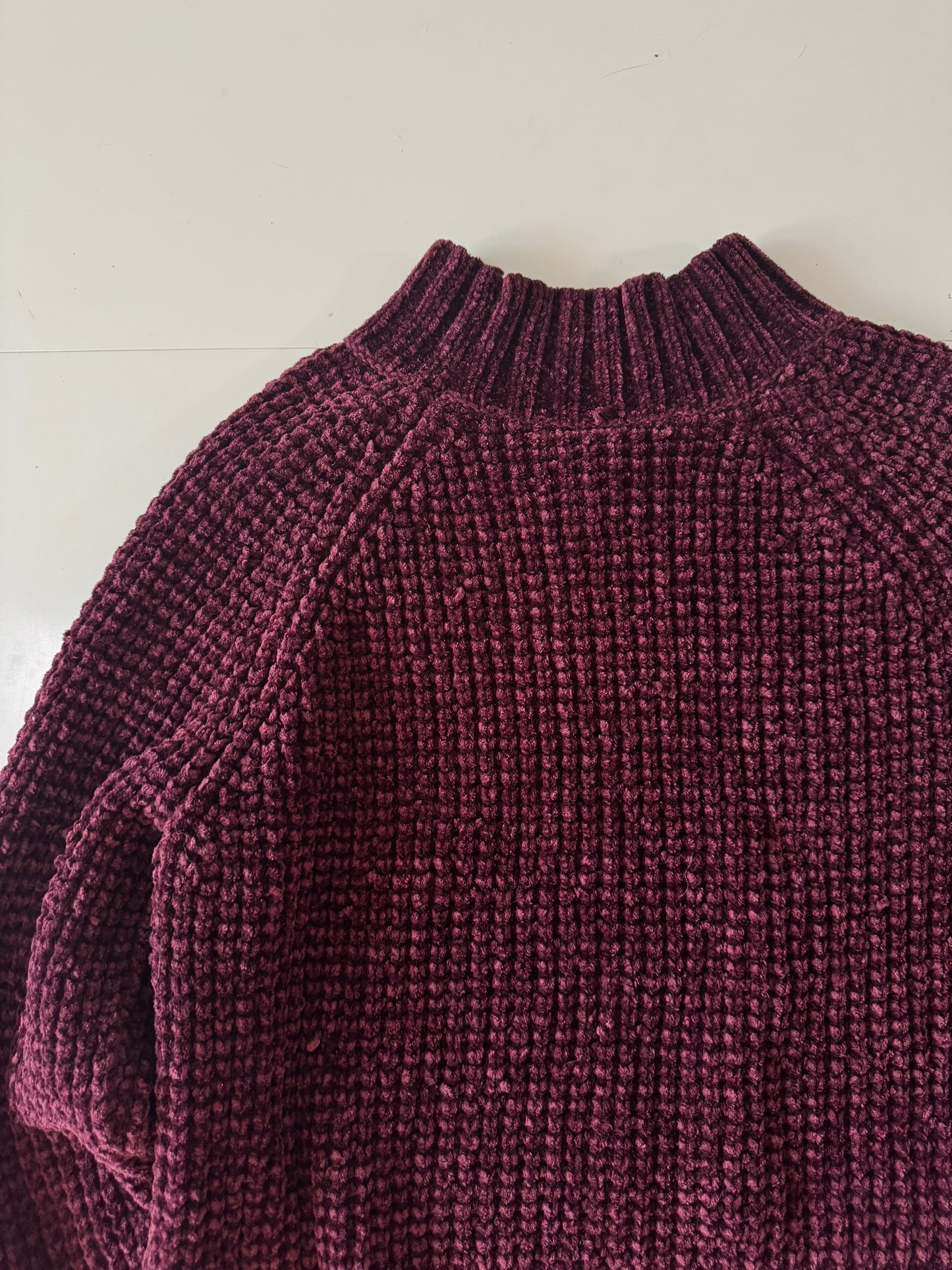 Crop Sweter color vino, Talla M, Divided H&M, Mujer