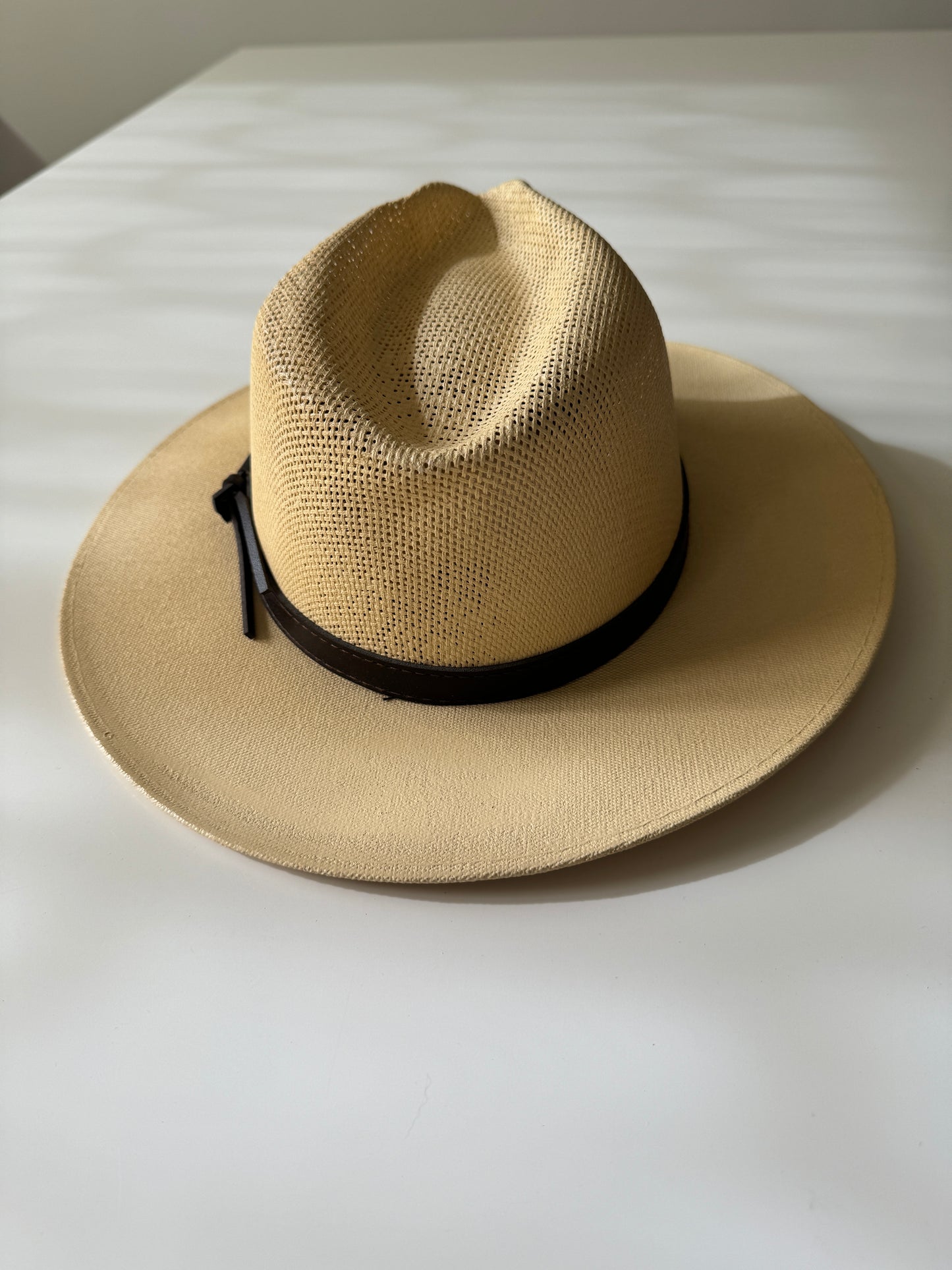 Sombrero beige de paja, Talla M, Mujer