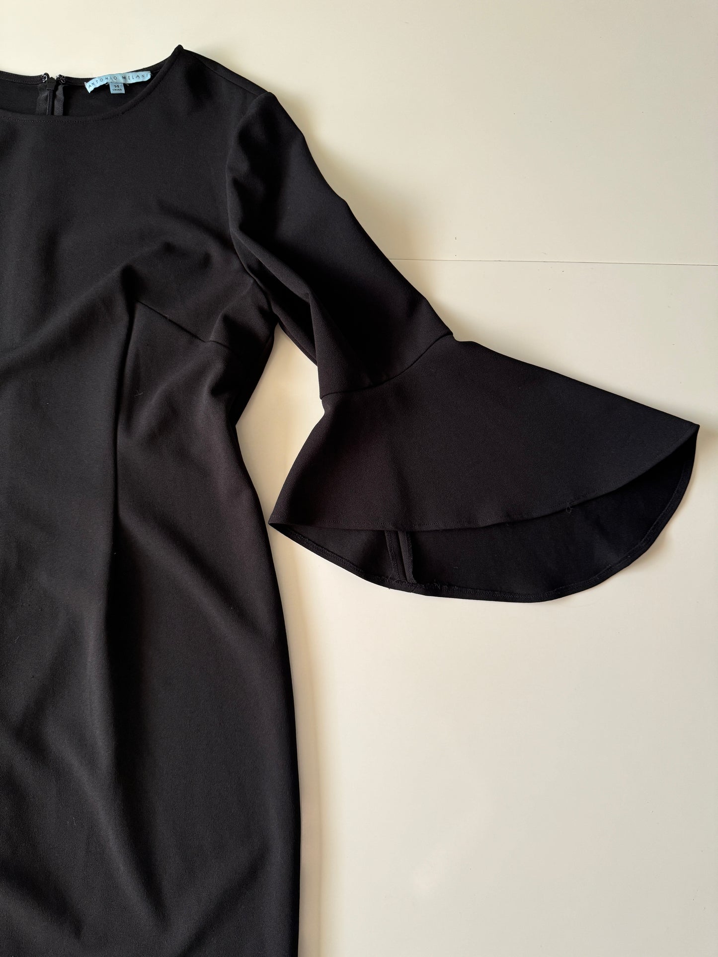 Vestido negro con mangas acampanadas, Talla 14, L, Mujer