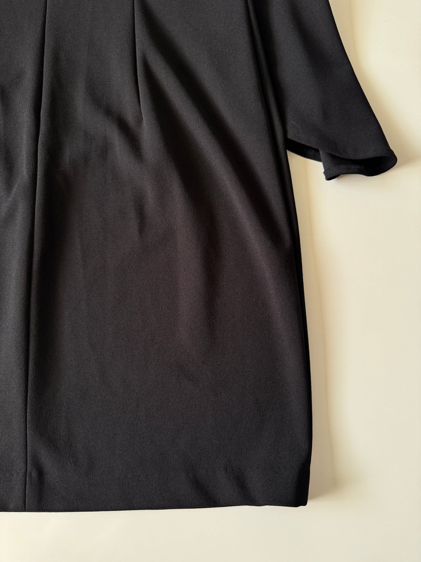 Vestido negro con mangas acampanadas, Talla 14, L, Mujer