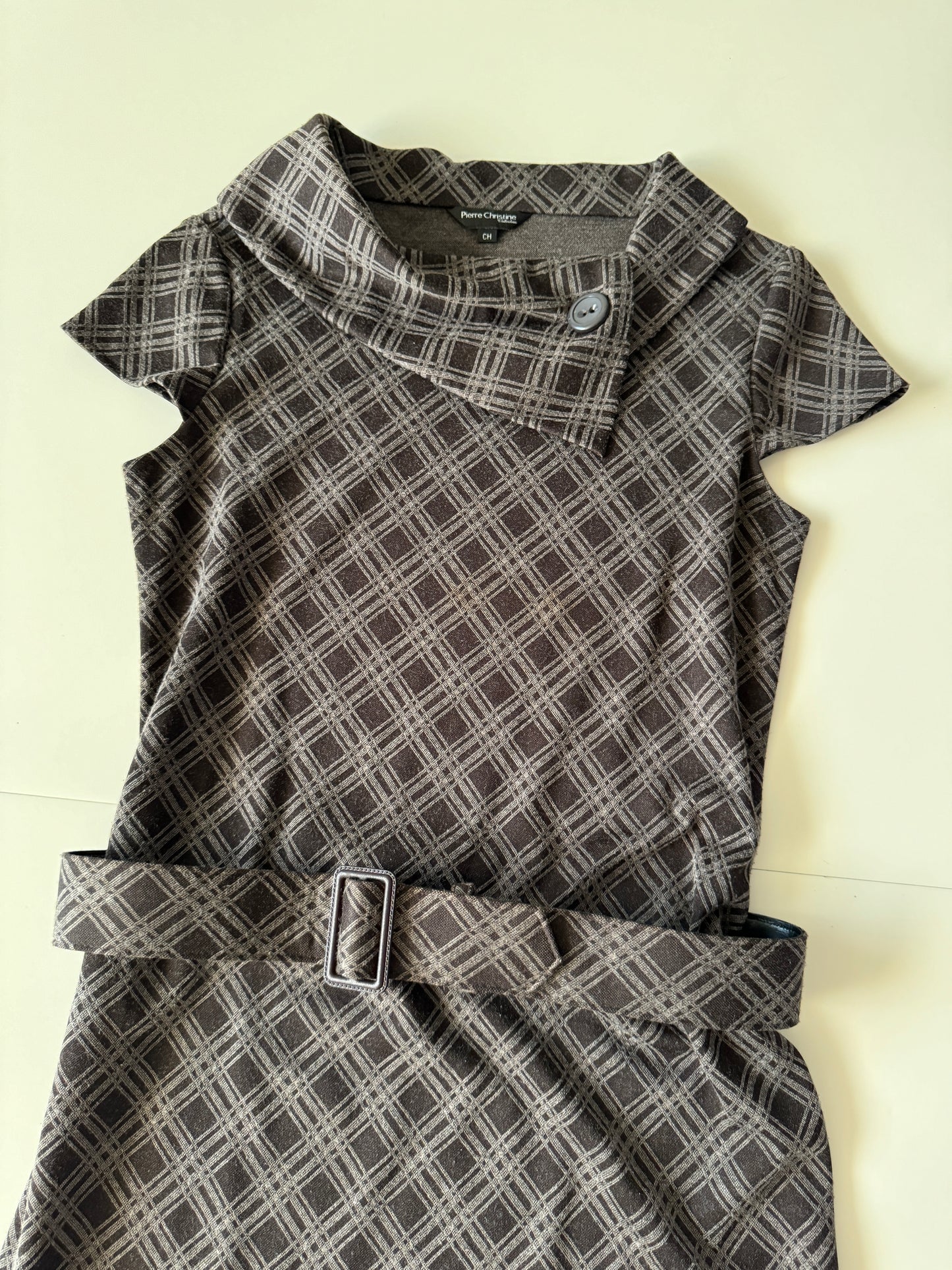 Vestido cafe, corte retro, Talla S, Mujer