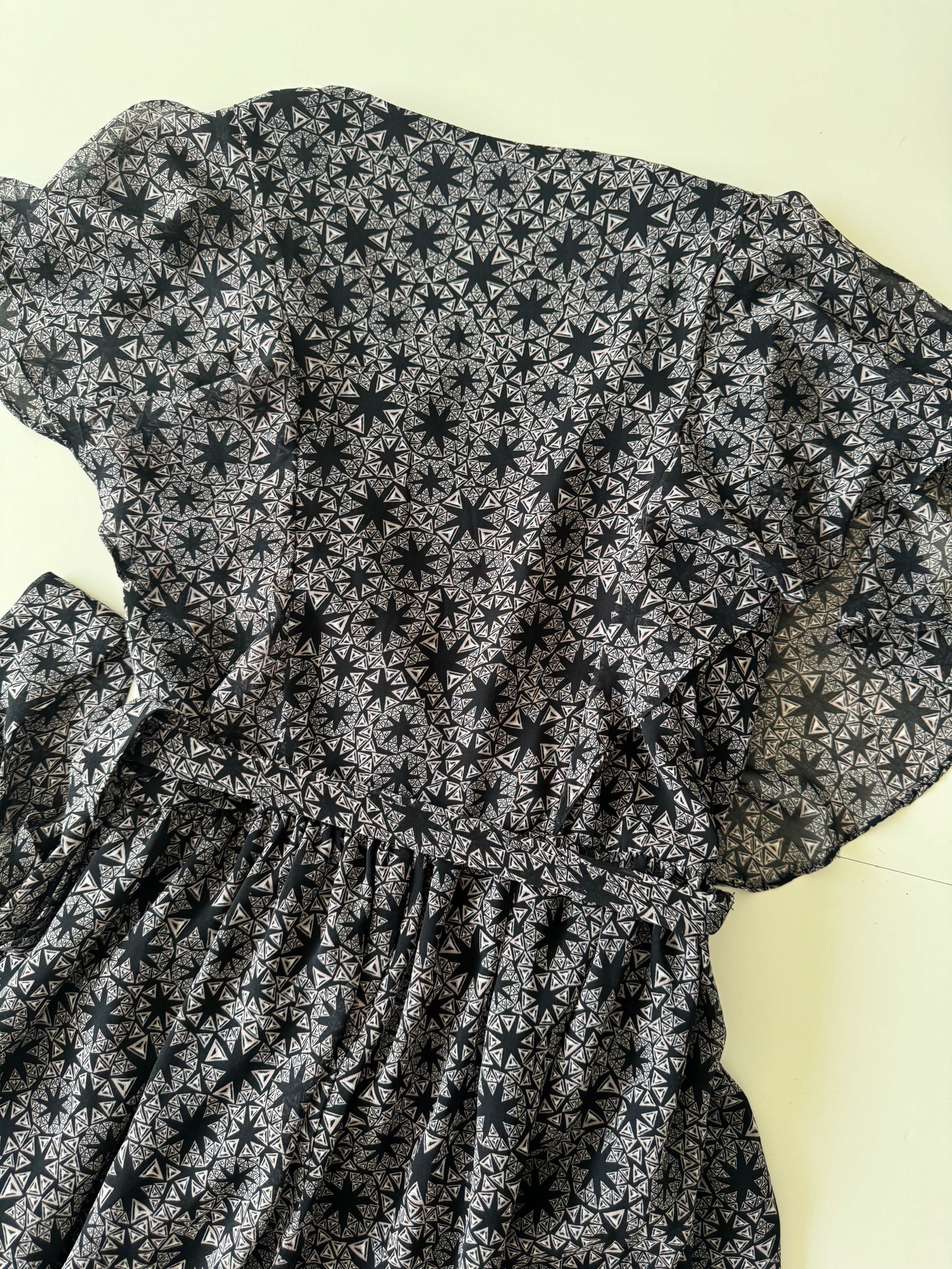 Vestido cruzado estampado, Talla S, Mujer