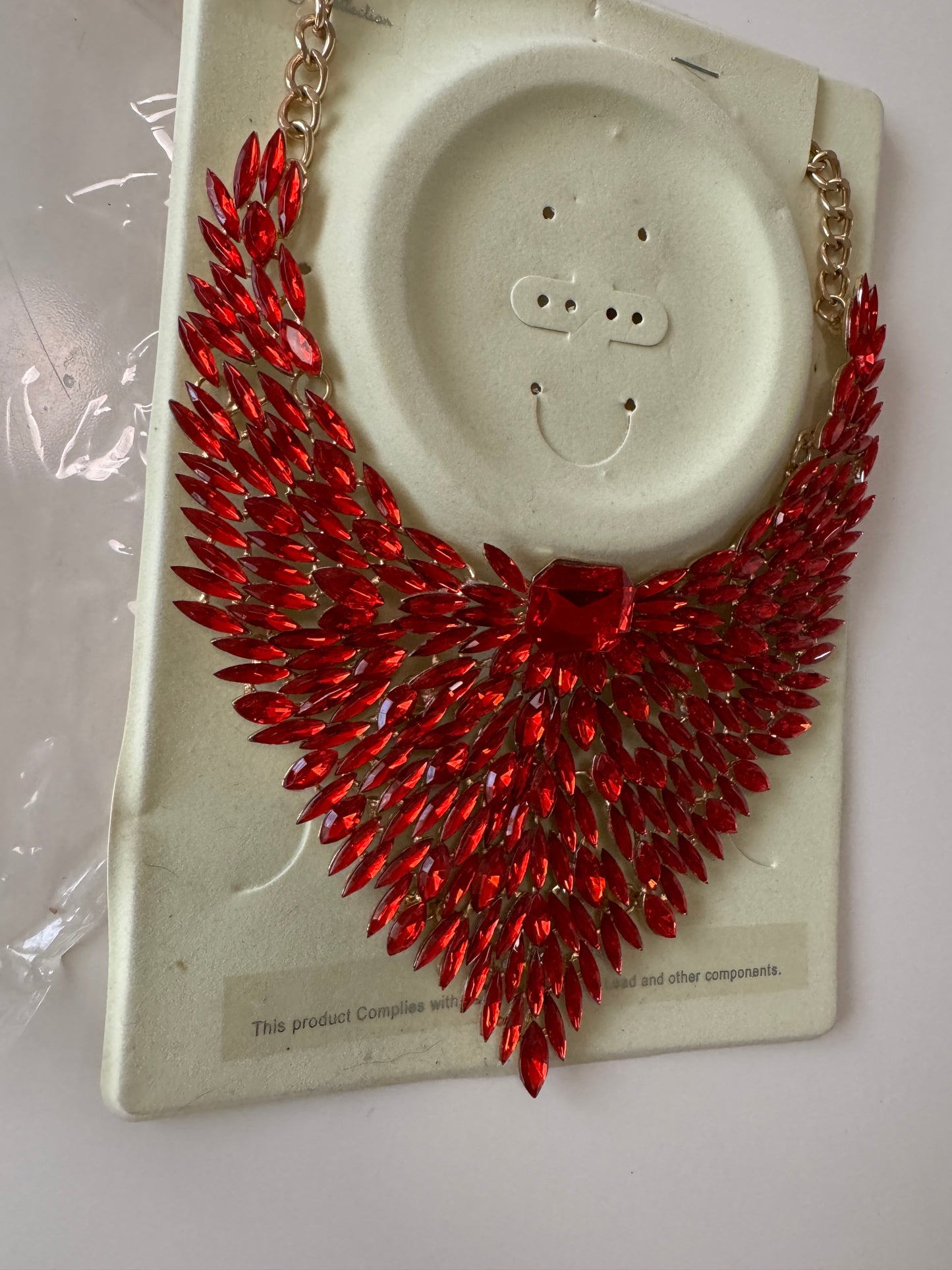Collar de strass rojo