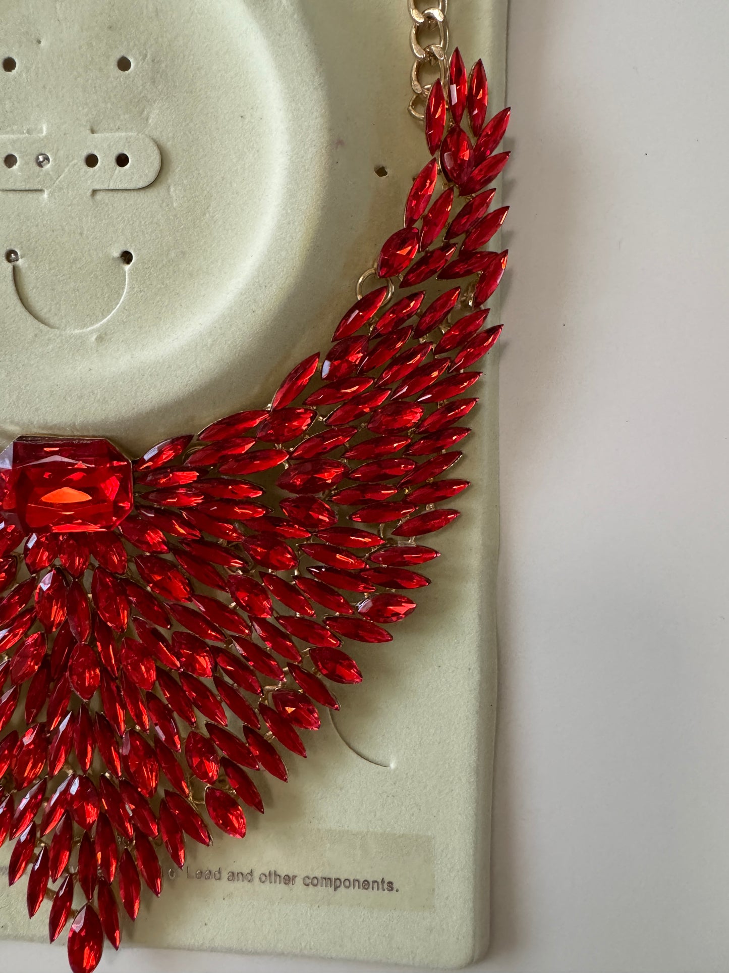 Collar de strass rojo