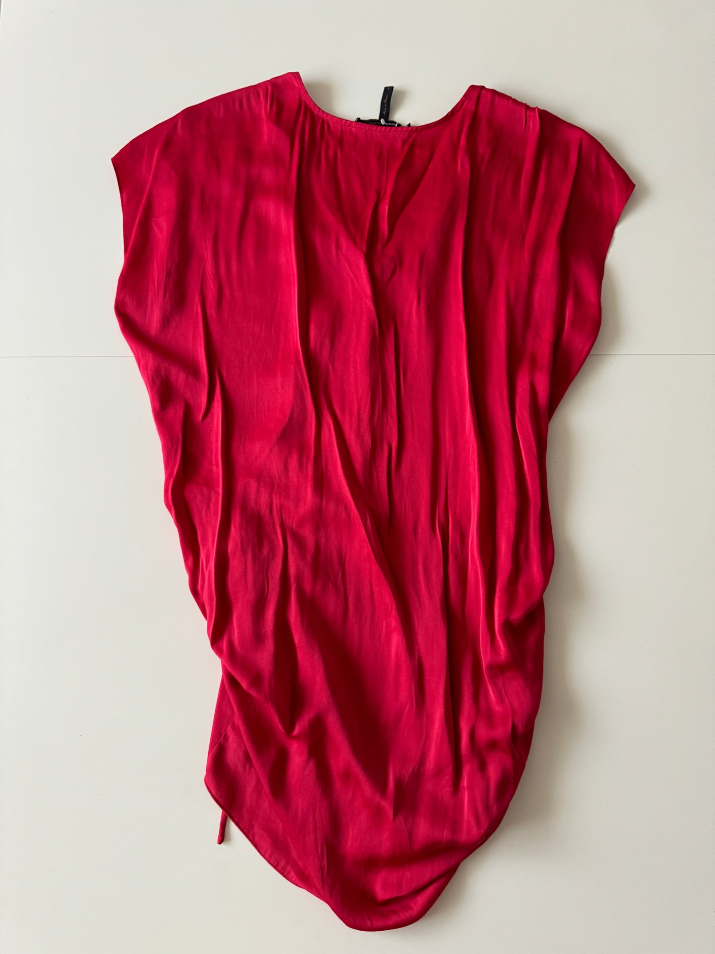 Vestido rojo corto con jaretas en costados, Talla S, Mujer