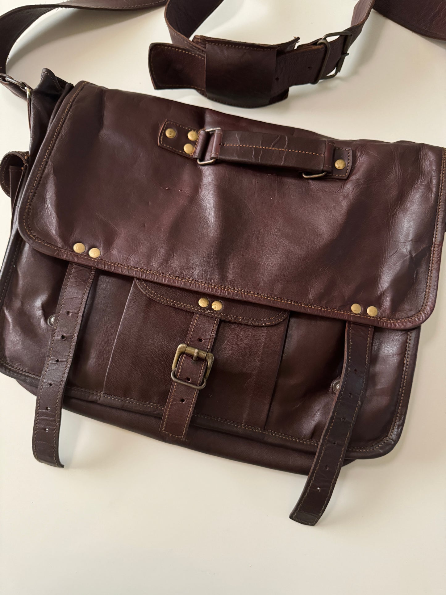 Mochila cafe de piel
