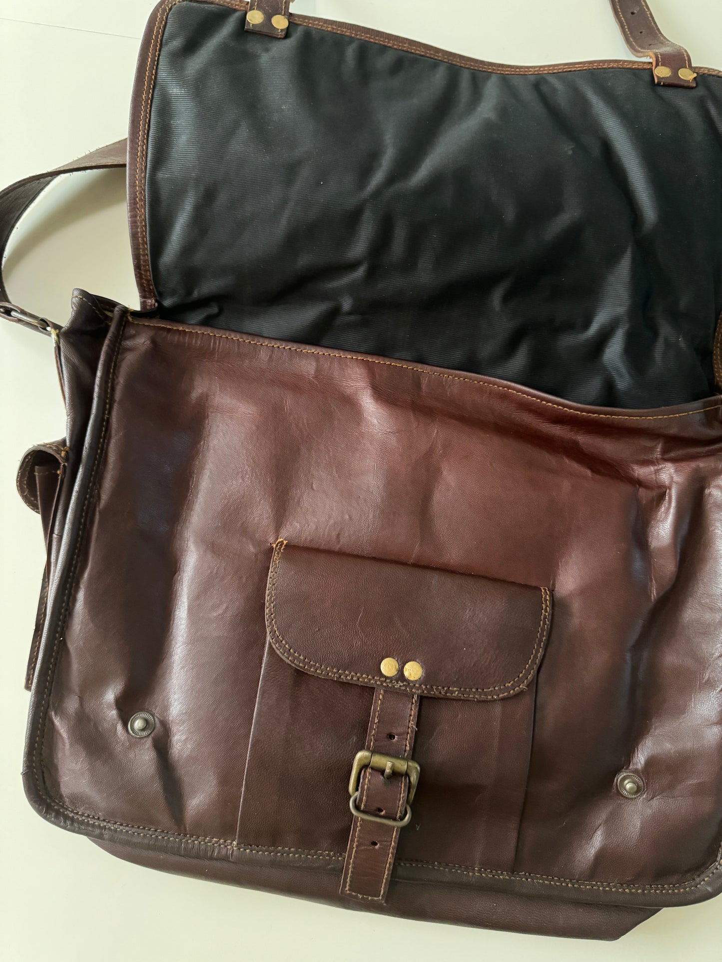 Mochila cafe de piel