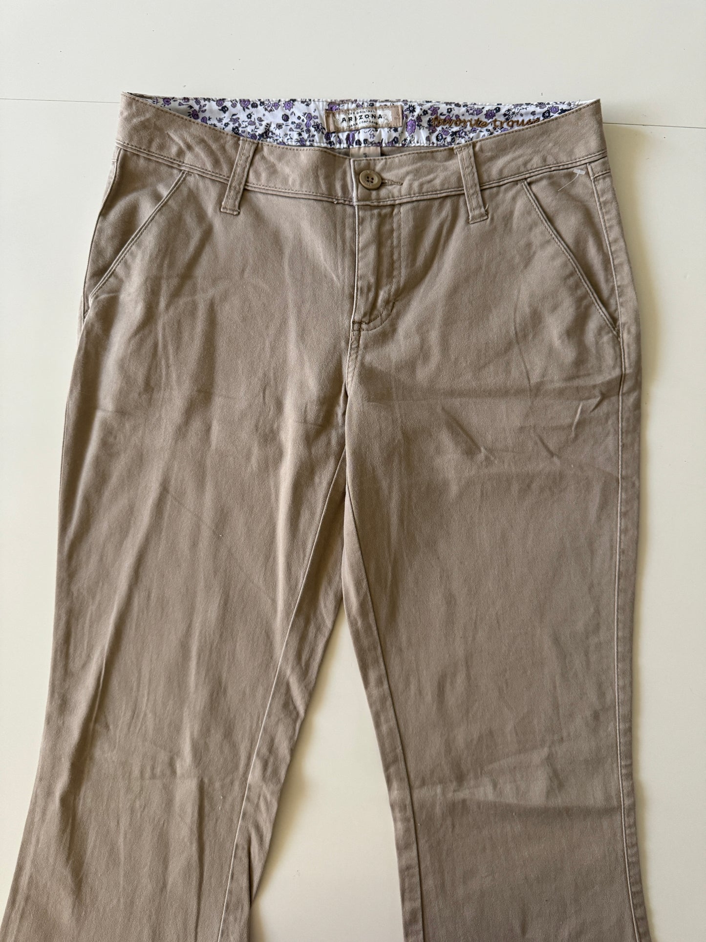 Pantalones beige, tiro medio, Talla 5 Average, Mujer