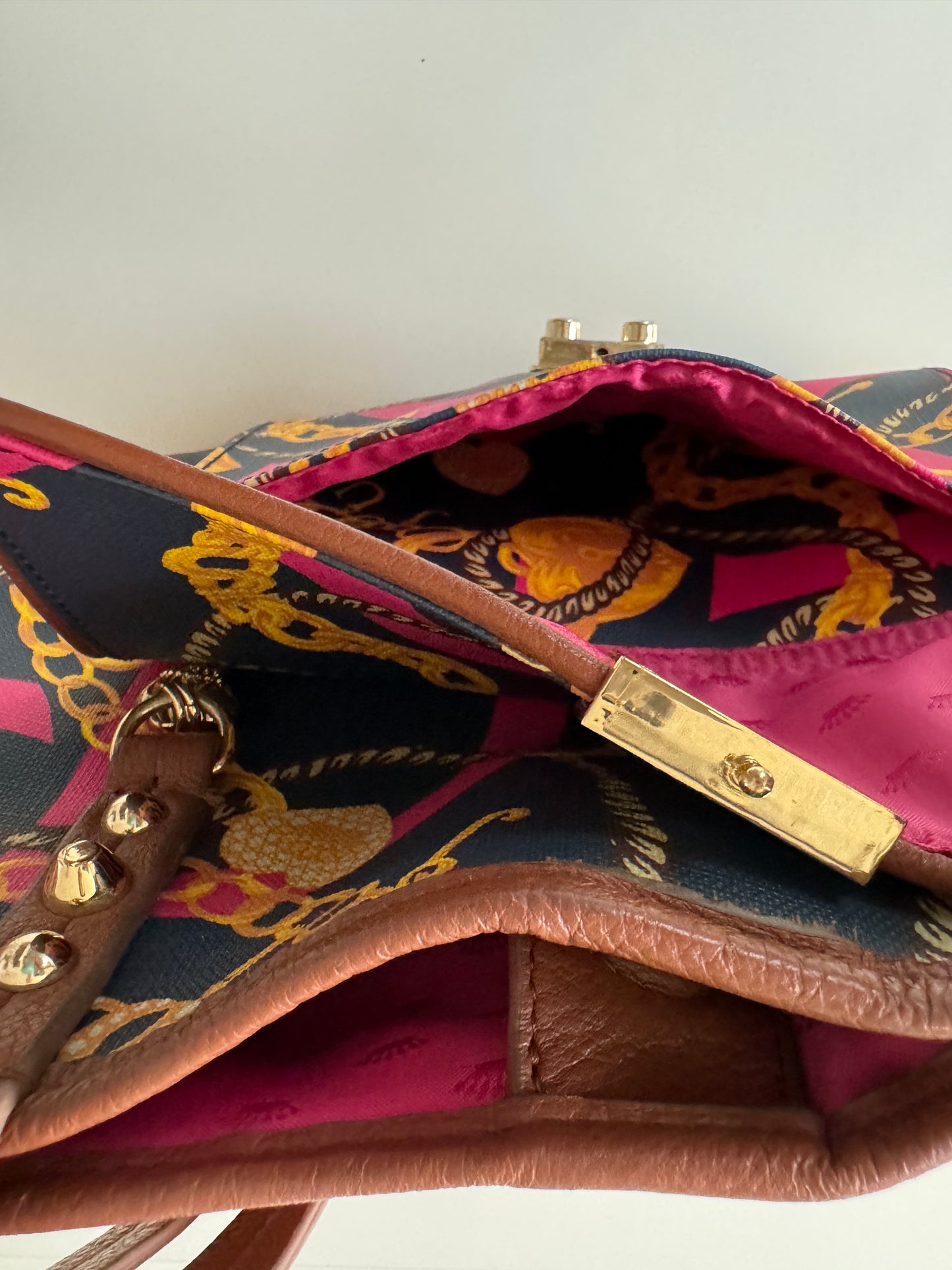 Bolsa mediana de lona estampada