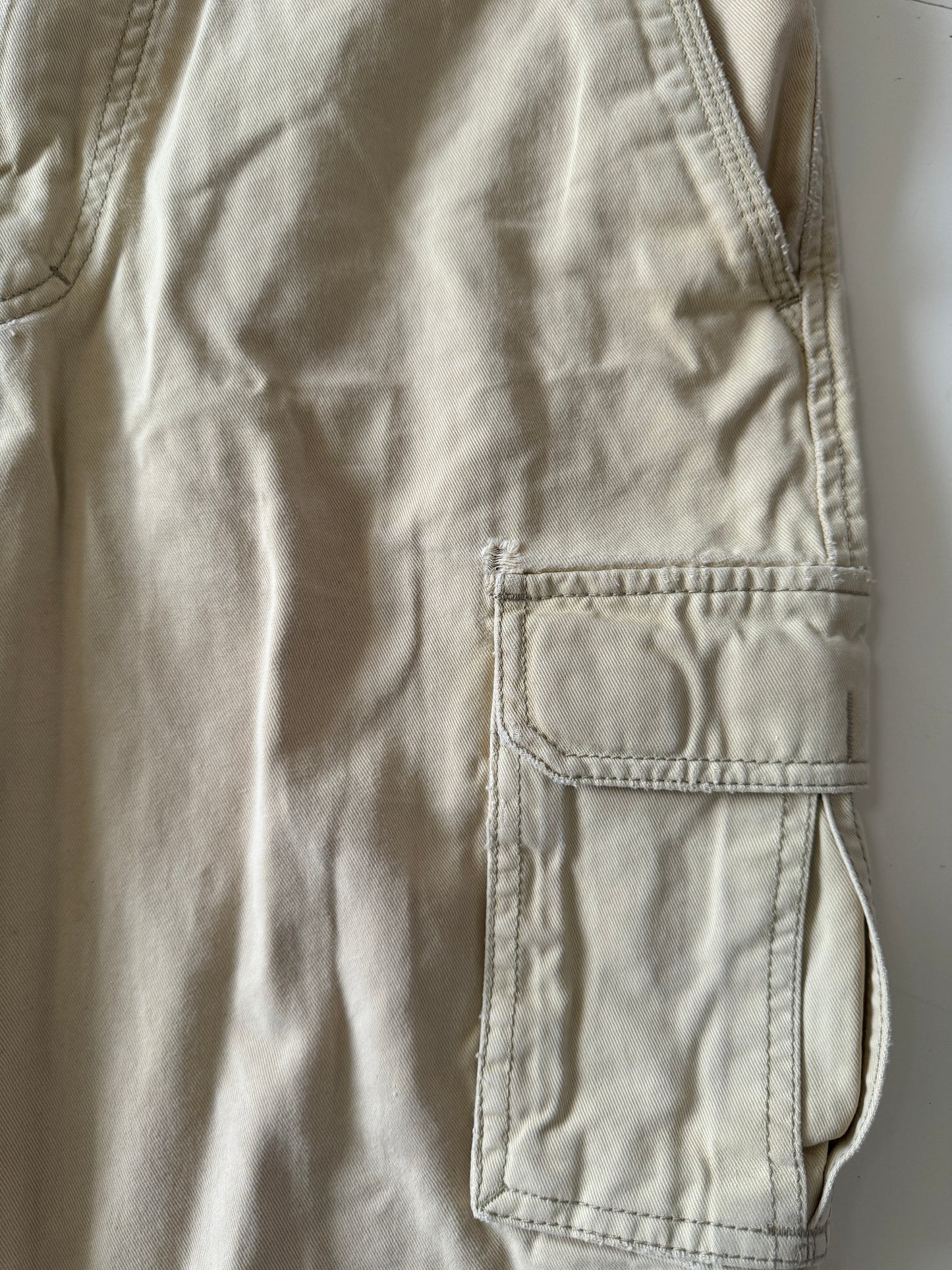Shorts desgastados beige, Talla32 cintura, Hombre