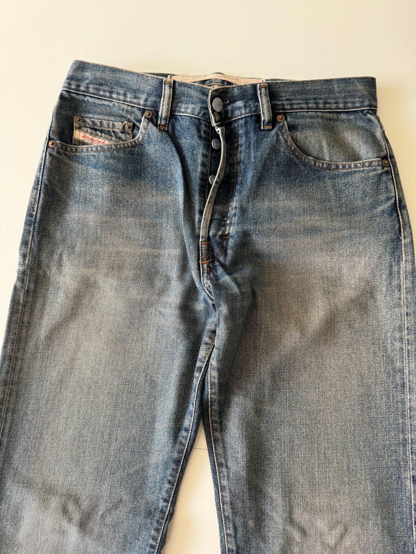 Jeans azules, deslavado retro, Talla 31, Hombre