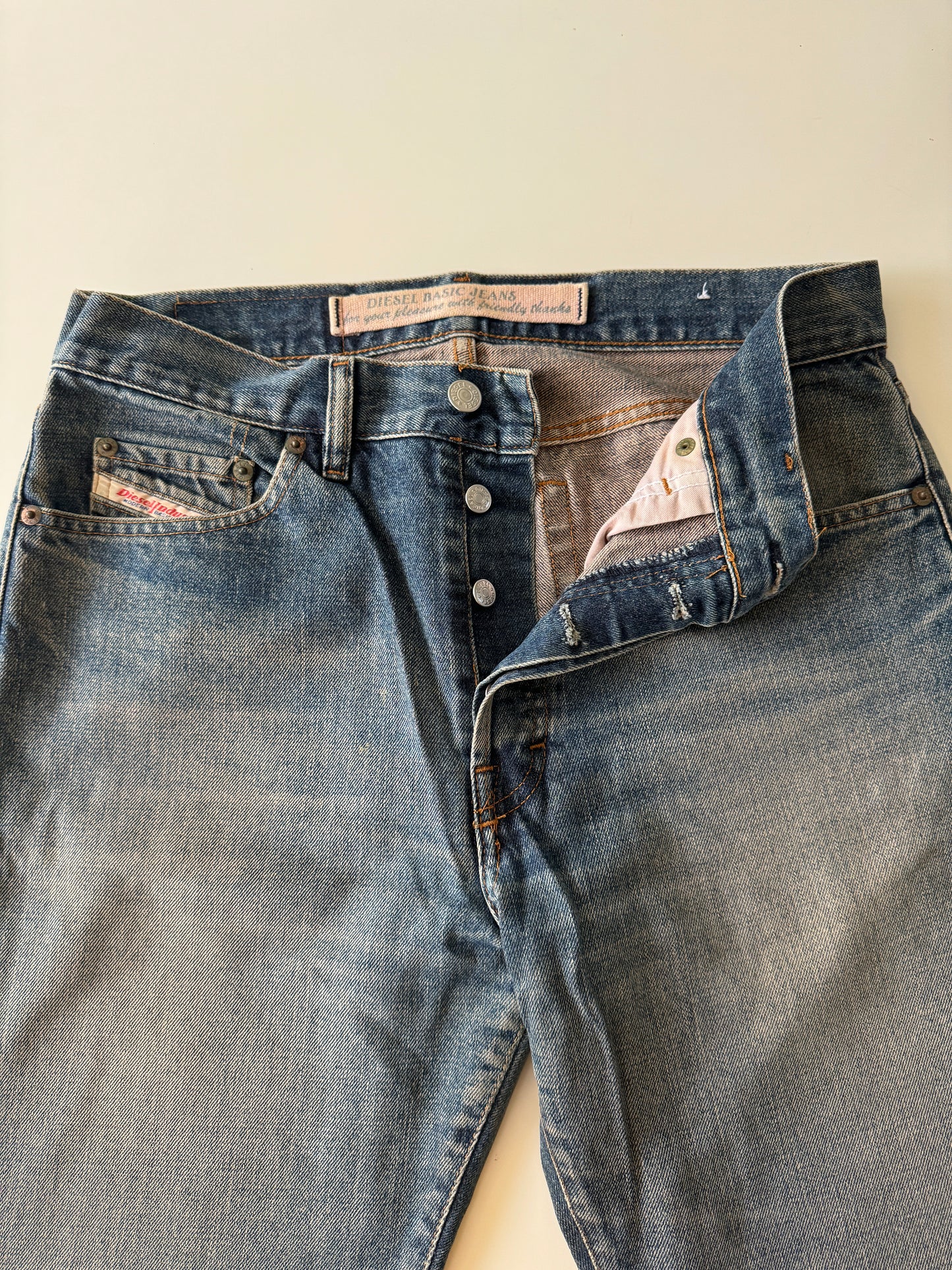 Jeans azules, deslavado retro, Talla 31, Hombre