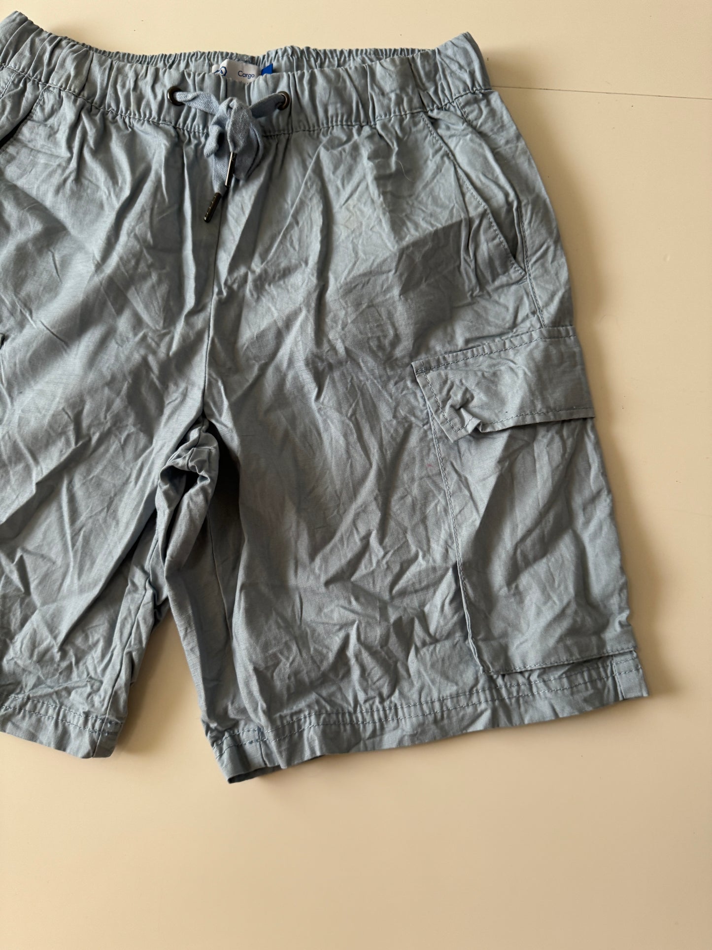 Shorts celestes tipo cargo, Talla XS, Hombre