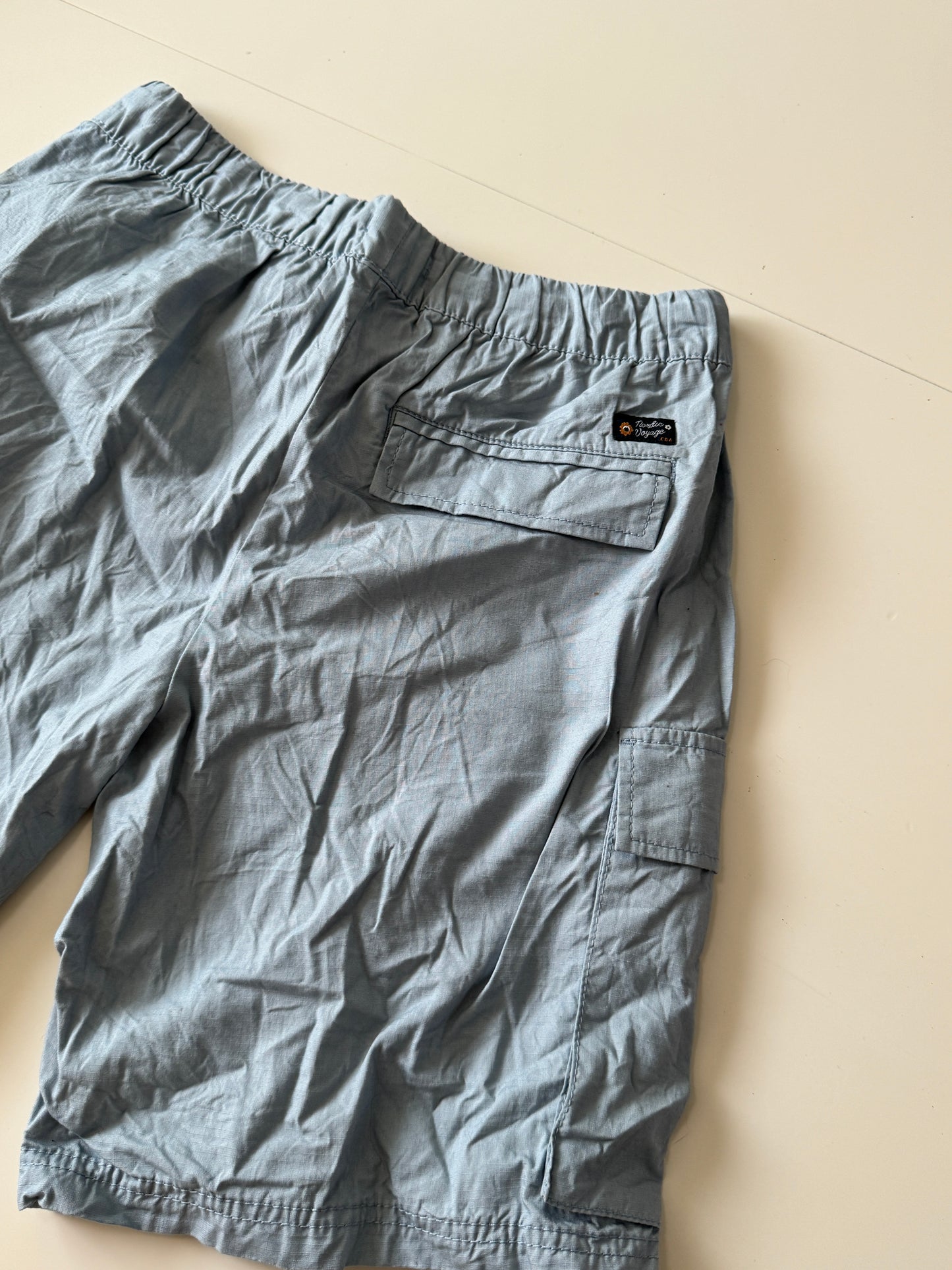 Shorts celestes tipo cargo, Talla XS, Hombre