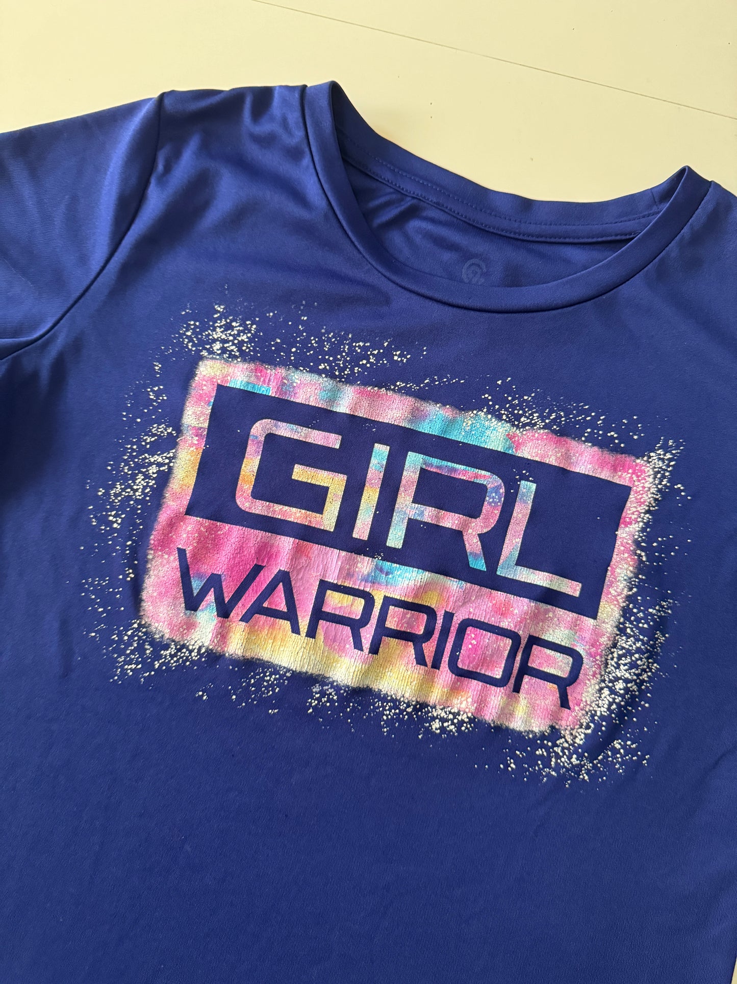 Playera deportiva Girl Warrior, Talla 14-16 años teen, XS Mujer