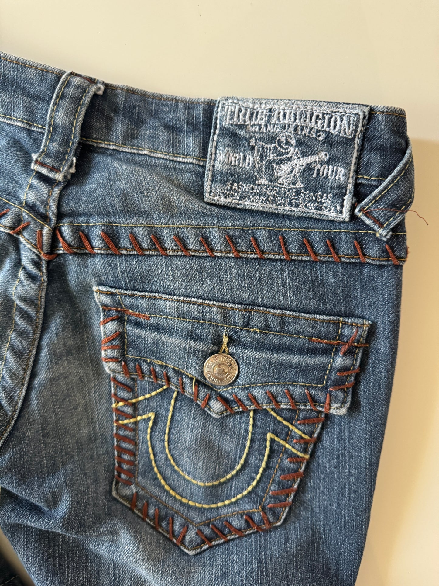 Jeans tiro bajo, con decoracion de puntadas, Talla 25, Mujer