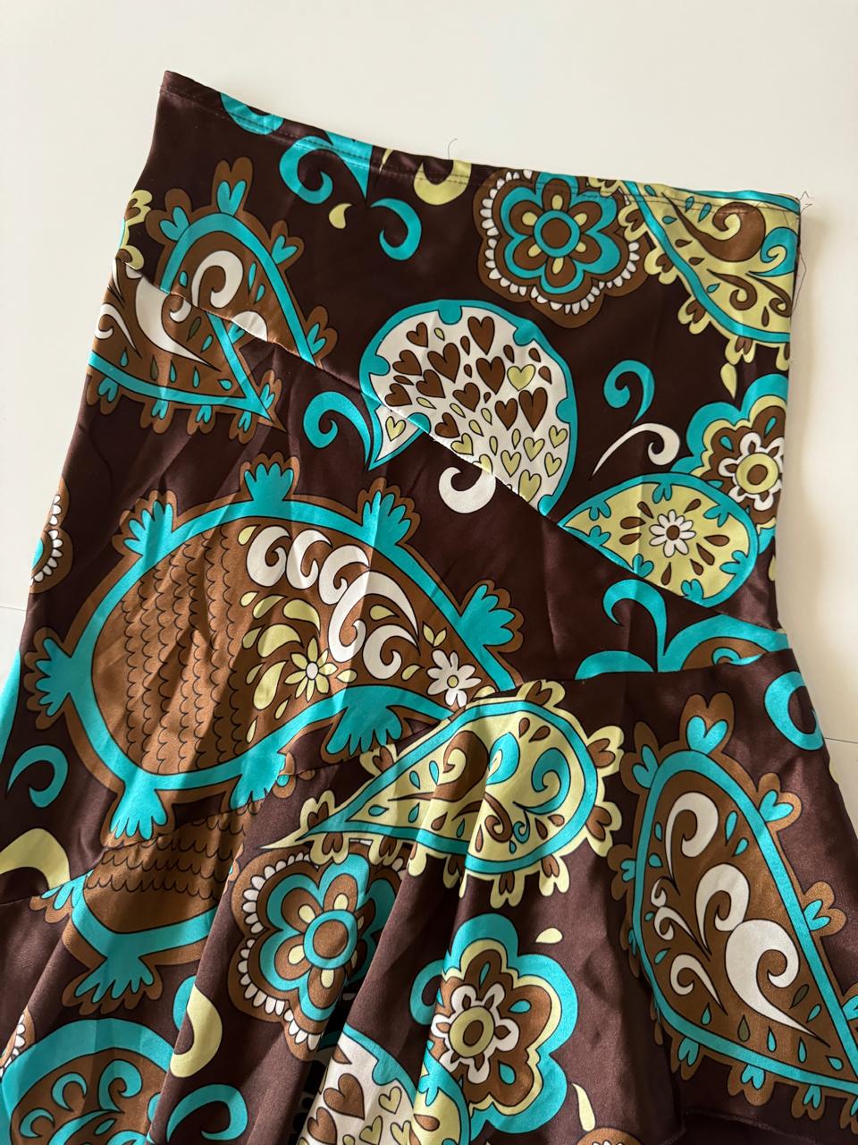 Falda de saten estampado, Talla S, Mujer