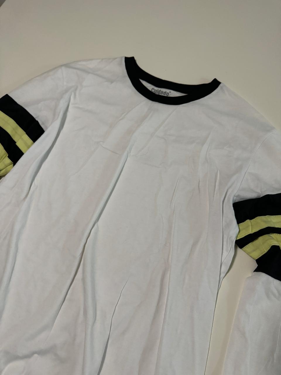 Playera manga larga, rayas en brazos, Talla L, Hombre