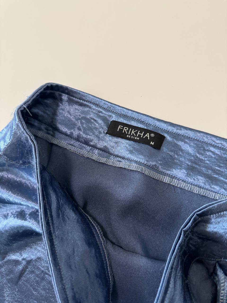 Falda metalica celeste, Talla M, Mujer