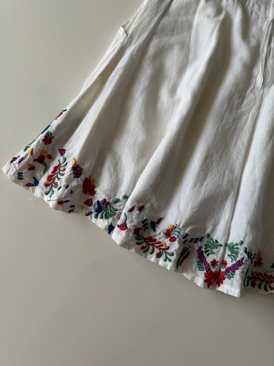 Falda corta bordada, Talla S, Mujer