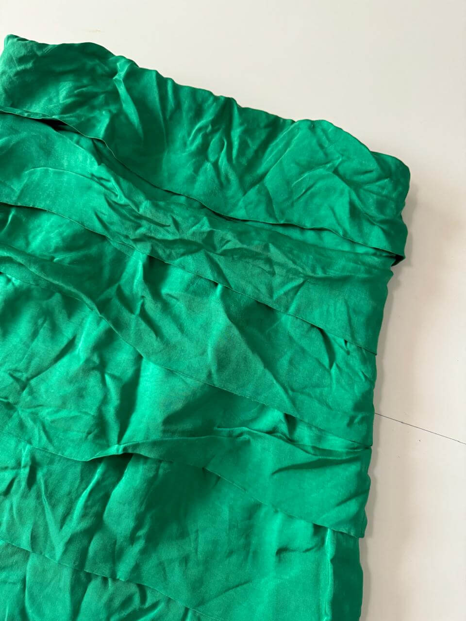 Vestido de holanes verde esmeralda, Talla M, 28mx, Mujer