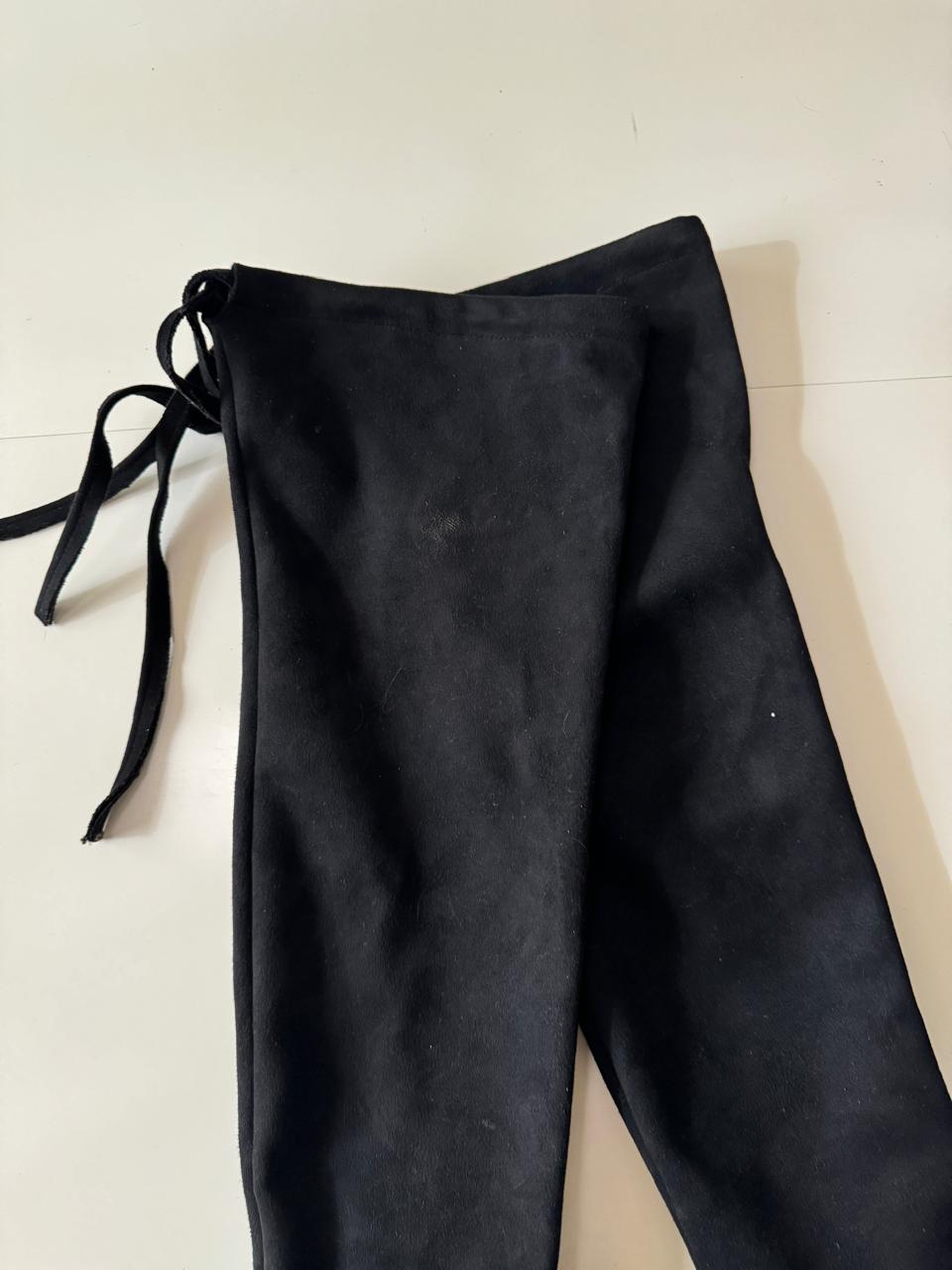 Botas negras altas, Talla 6.5Mx, Mujer