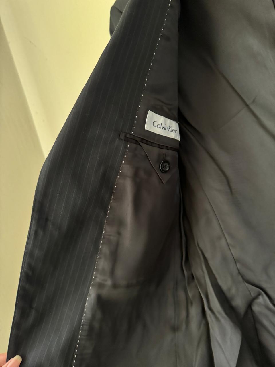 Saco negro con rayas grises, Talla 36R, Cintura 29, S, Hombre