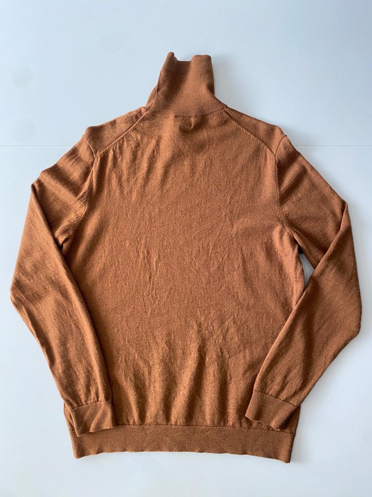 Cuello de tortuga cafe, Talla L, Hombre