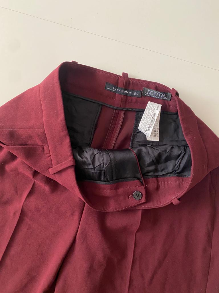 Pantalones de vestir guindos, Talla L, Mujer