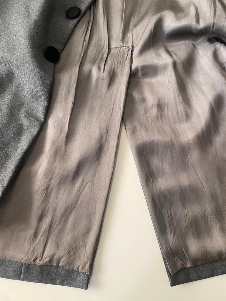 Solo RENTA Abrigo gris de epoca, Talla M/L, Hombre