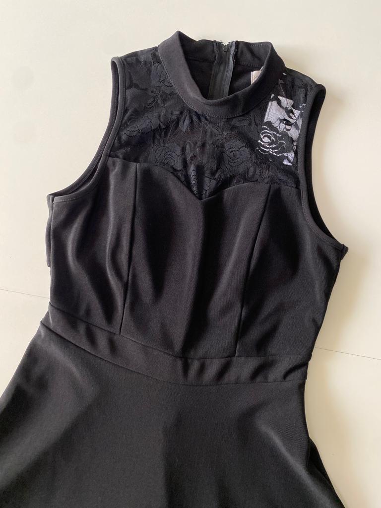 Vestido negro con encaje, Talla 9, Mujer