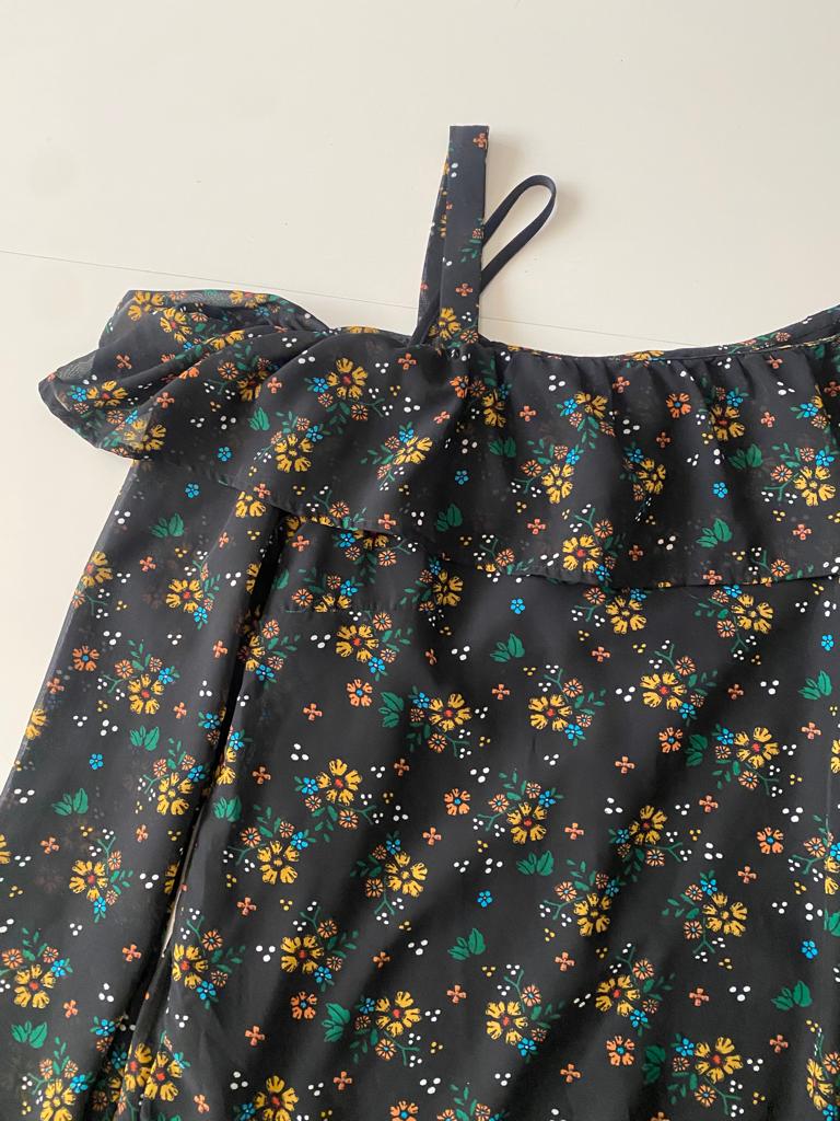 Blusa translucida con tirante en hombro, Talla XL, Mujer