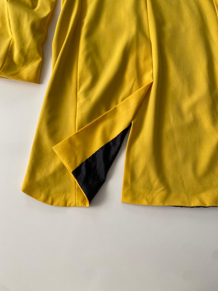 Frac amarillo, Talla M, Hombre