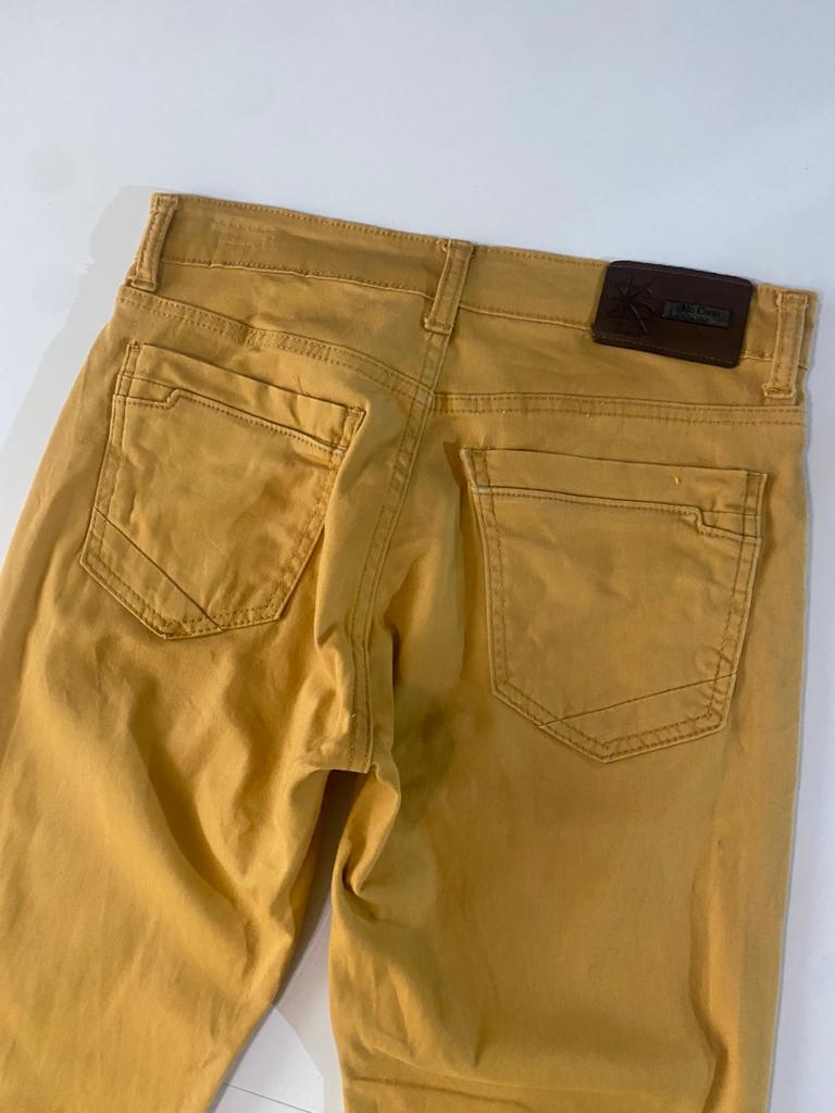 Pantalones mostaza, Talla 32, Hombre
