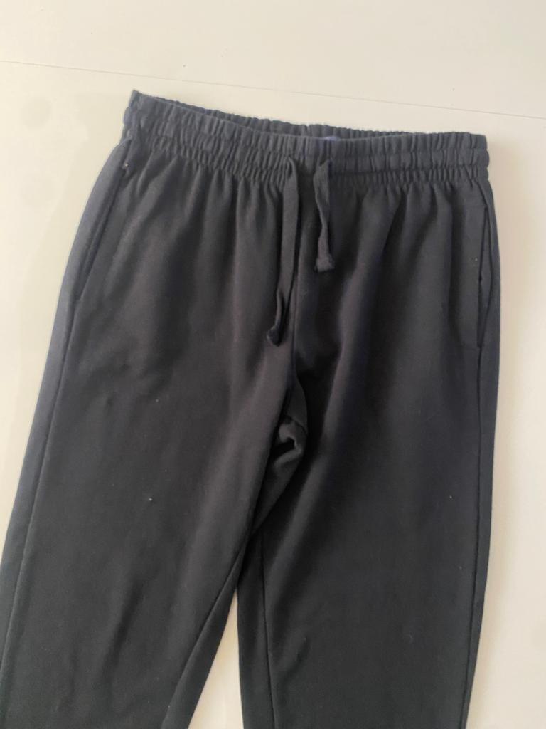 Pants negros basicos, Talla L, 32, Hombre