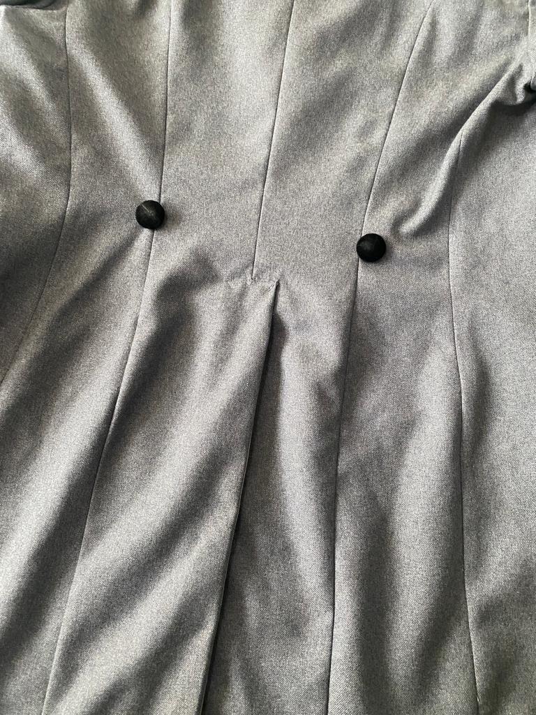 Solo RENTA Abrigo gris de epoca, Talla M/L, Hombre