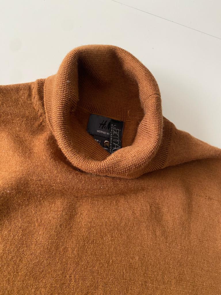 Cuello de tortuga cafe, Talla L, Hombre
